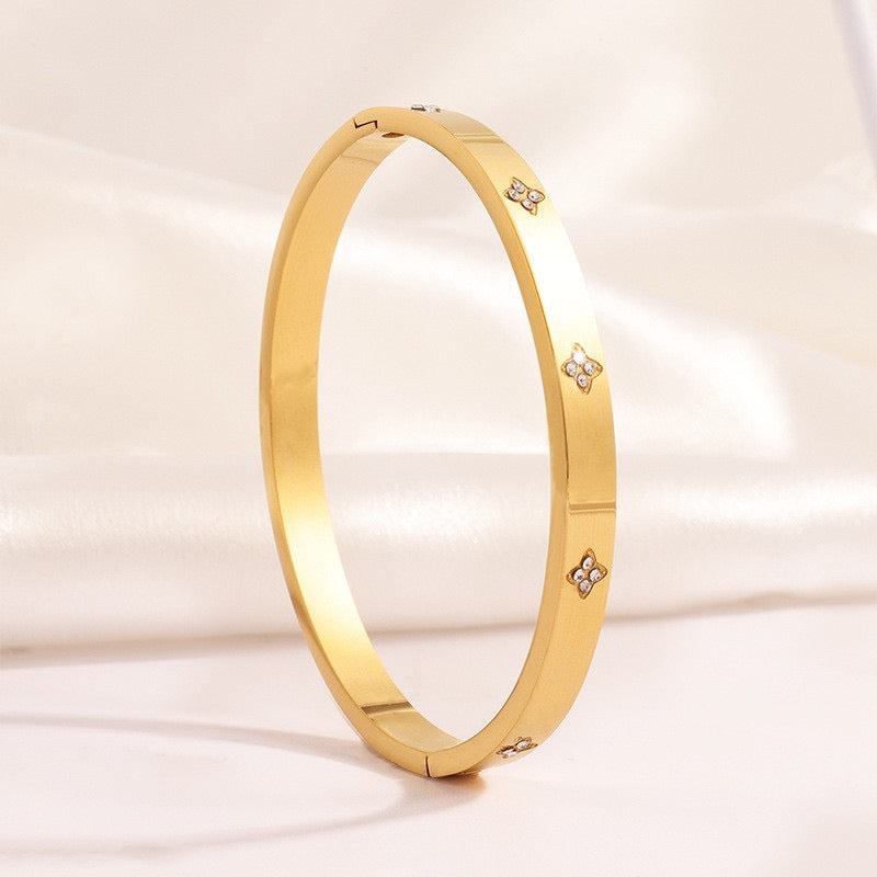 Elux Bracelet