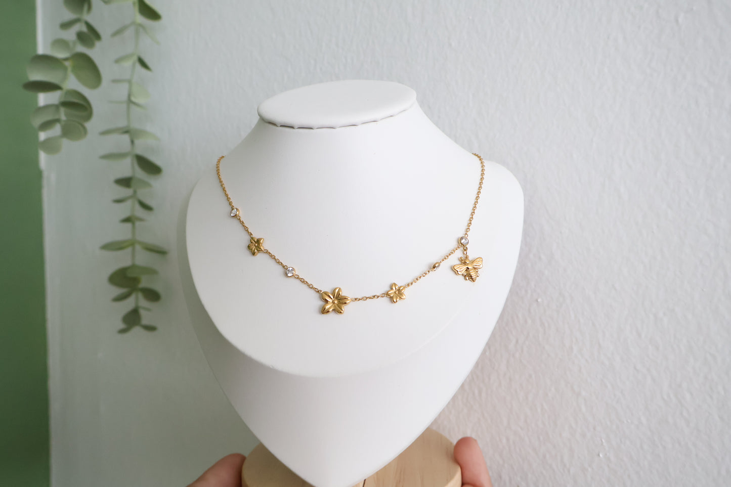 Honey bee 🐝 Necklace