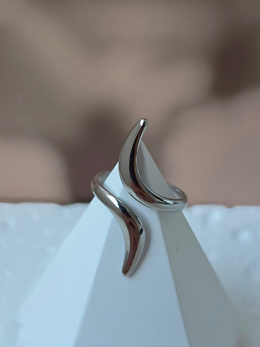 Lúmina Silver Ring