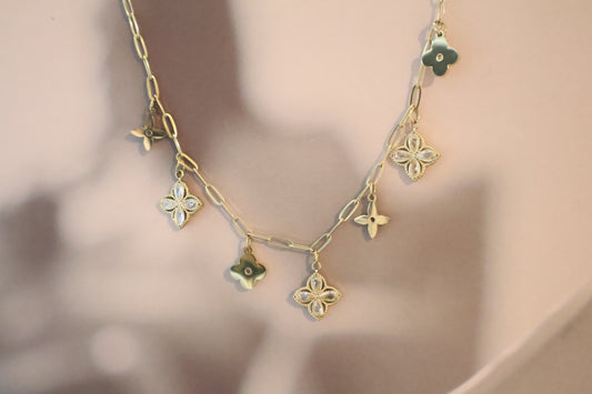 Petals Necklace